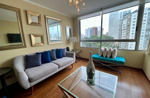 Santa Cruz Apartment | Apartamento Familiar Cerca Malecón Miraflores