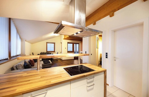 Cornedo All'isarco Apartment | Apartement "Huck" with Mountain View, Balcony & Wi-Fi