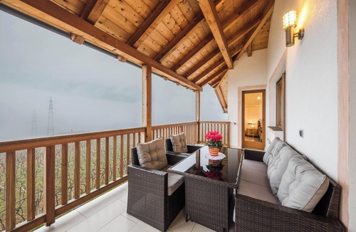 Cornedo All'isarco Apartment | Apartement "Huck" with Mountain View, Balcony & Wi-Fi