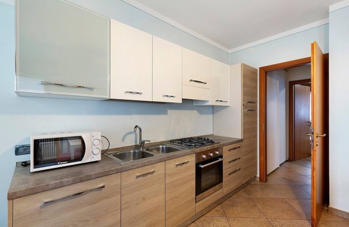 Santo Stefano di Cadore Apartment | Apartment 'Residence Le Ante - Piano Terra' with Mountain View, Shared Garden and Balcony