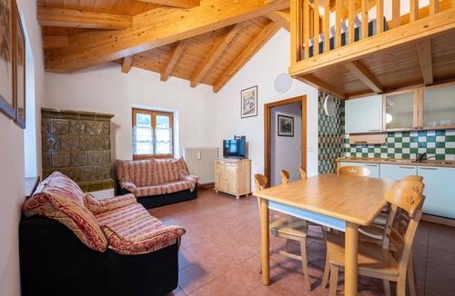 San Giovanni di Fassa Apartment | Apartment in the center of Pozza di Fassa near the ski lift connected to the Sellaronda ski carousel