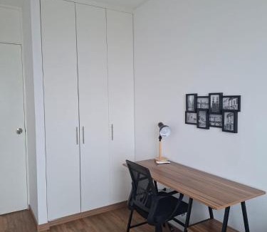 La Victoria Apartment | Apartment 2503 Free Parking 2 Bedrooms with Work Area