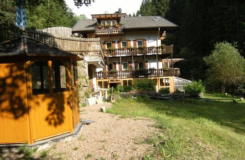 San Nicolo d'Ega Apartment | Apartment 5 in the spacious, cozy attic with mini-kitchen