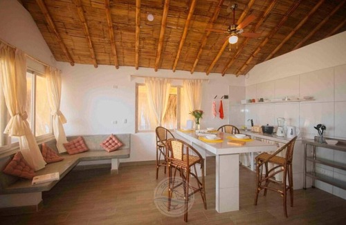 Mancora Apartment | Apartment 5 minutes from downtown Mancora. View and direct access to the sea