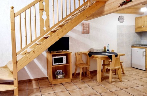 Pinzolo Apartment | Apartment 'Adamello 13' with Wi-Fi