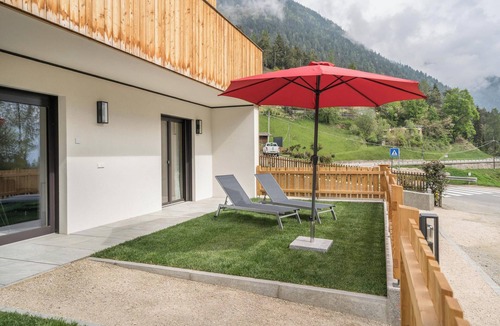 San Pancrazio Apartment | Apartment 'ALPREID Moderne Tanne' with Mountain View, Garden & Wi-Fi