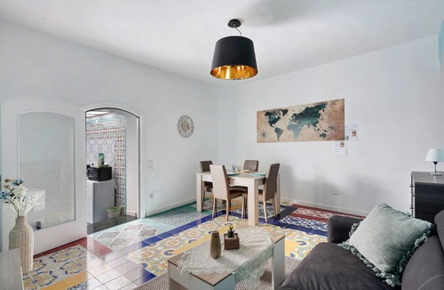 Cava de' Tirreni Apartment | Apartment 'Appartamento Menelao' with Balcony, Wi-Fi and Air Conditioning