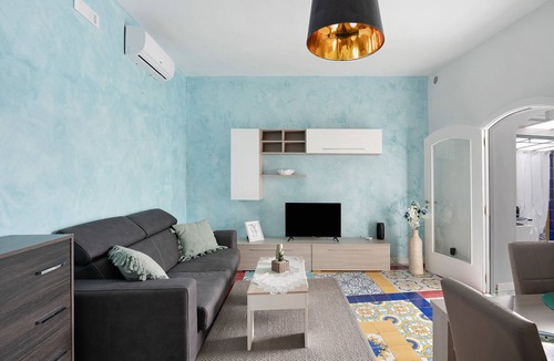 Cava de' Tirreni Apartment | Apartment 'Appartamento Menelao' with Balcony, Wi-Fi and Air Conditioning