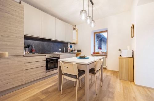 Tione di Trento Apartment | Apartment 'Appartamento Monti E Laghi' with Mountain View, Balcony and Wi-Fi