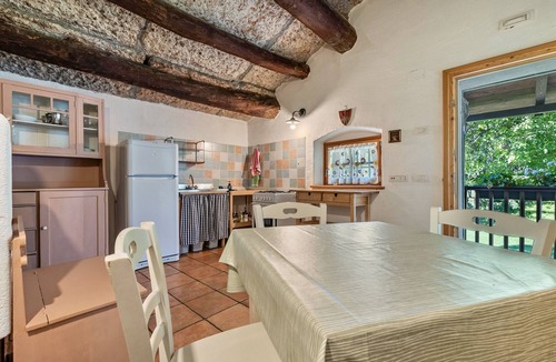 Ala Apartment | Apartment 'Appartamento Del Contadino' with Mountain View and Shared Garden