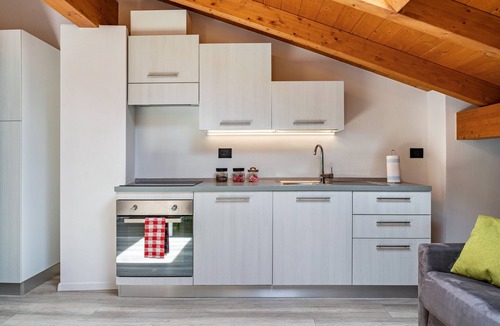 Pergine Valsugana Apartment | Apartment 'Apt Ochner Grape 2 Pergine' with Wi-Fi and Air Conditioning