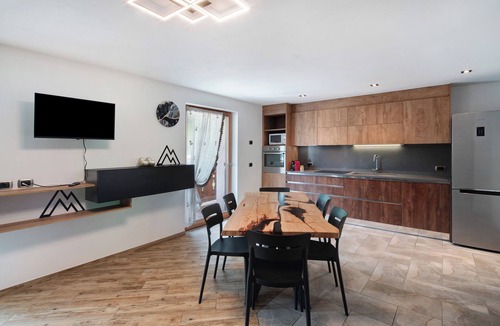San Giovanni di Fassa Apartment | Apartment 'Badia' with Mountain View, Shared Terrace and Wi-Fi