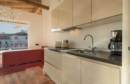Tesimo Apartment | Apartment "Berg und Tal - Schlosserhaus 31" with Balcony and Mountain View