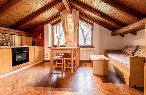 Pracorno Apartment | Apartment 'Bilocale 2' with Shared Garden and Wi-Fi