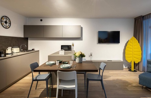 Nago-Torbole Apartment | Apartment 'Boutique Blue' with Balcony, Wi-Fi and Air Conditioning