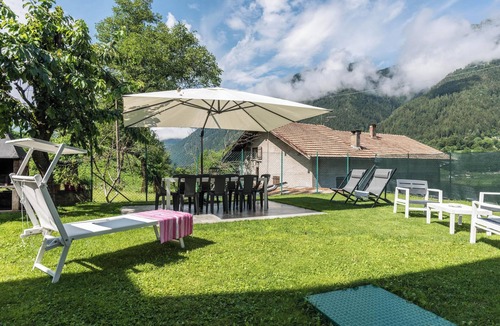 Bocenago Apartment | Apartment 'Casa Facco' with Mountain View, Private Garden and Wi-Fi