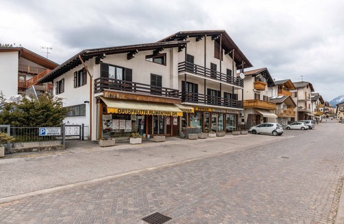 Baselga di Pine Apartment | Apartment 'Casa Ravanelli 1' with Mountain View, Shared Terrace and Balcony