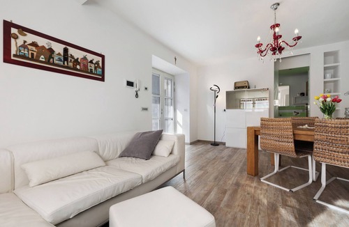 Roncone Apartment | Apartment 'Casa Delle Fate Piano Terra' with Mountain View, Private Garden and Wi-Fi