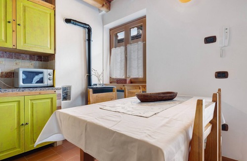 Ceniga Apartment | Apartment 'Casa Sole 2' with Mountain View, Balcony and Wi-Fi