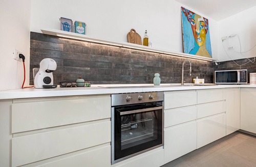 Rovereto Apartment | Apartment 'Casa Sul Leno' with Mountain View and Wi-Fi