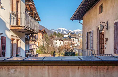 Pergine Valsugana Apartment | Apartment 'Centro Pergine' with Balcony, Wi-Fi and Air Conditioning