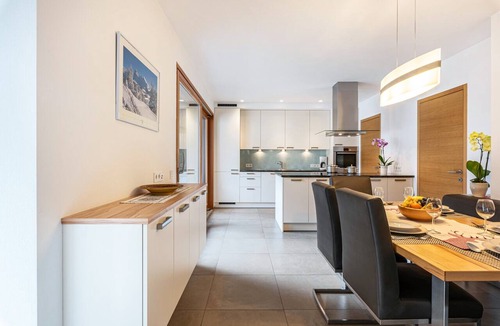 Ortisei Apartment | Apartment "Cesa Stefania" with Mountain View and Balcony