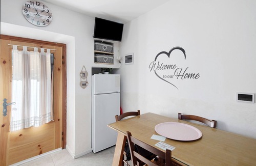 Moena Apartment | Apartment 'Ciasa De Lucky' with Mountain View, Private Terrace and Wi-Fi