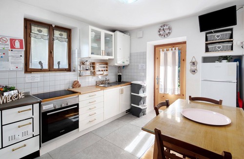 Moena Apartment | Apartment 'Ciasa De Lucky' with Mountain View, Private Terrace and Wi-Fi