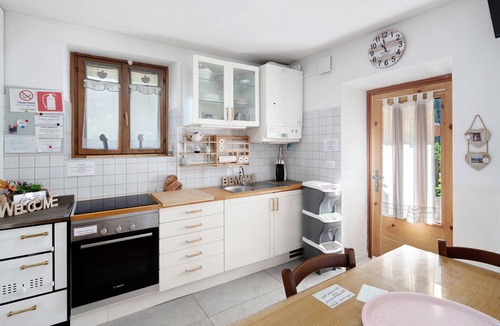 Moena Apartment | Apartment 'Ciasa De Lucky' with Mountain View, Private Terrace and Wi-Fi