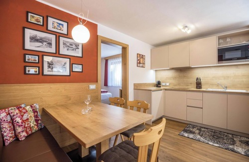 Mareo Apartment | Apartment 'Ciasa Rungg App Pares' with Mountain View, Garden & Wi-Fi