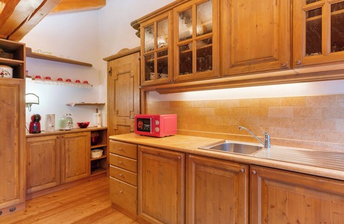 Bocenago Apartment | Apartment 'Dolomiti Deluxe - Bocenago' with Mountain View, Balcony and Wi-Fi