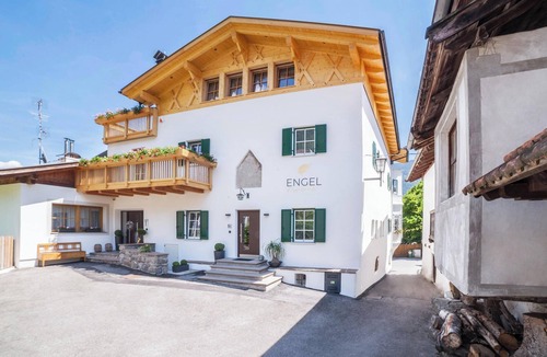 Parcines Apartment | Apartment "Engel Stodl" with Mountain View, A/C, Wi-Fi, Balcony, Sauna & Terrace