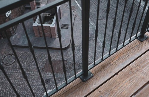 Albiano Apartment | Apartment 'Freddie House' with Balcony and Wi-Fi