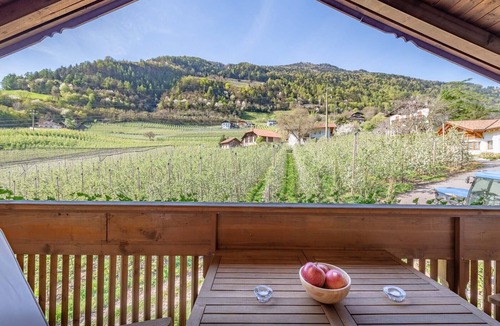 Lagundo Apartment | Apartment 'Gladiola' with Mountain View, Shared Pool and Wi-Fi