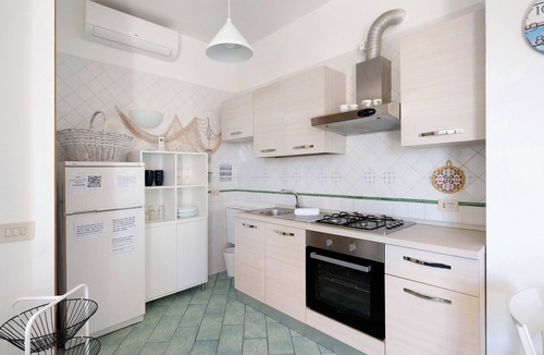 Erchie Apartment | Apartment 'Green Amalfi Coast' with Sea View, Wi-Fi and Air Conditioning