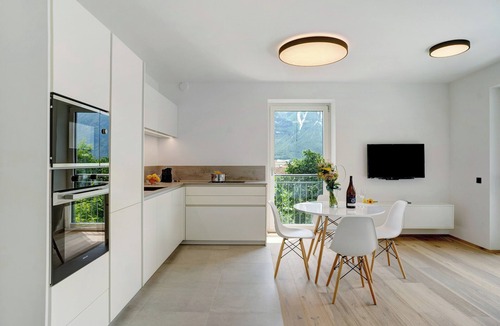 Magre sulla Strada del Vino House | Apartment "Haus Weinblick 5" with Mountain View, Garden & Wi-Fi