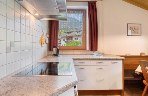Santa Valburga Apartment | Apartment Himmelschlüssel 18 with Balcony, Morning Sun, and Wi-Fi