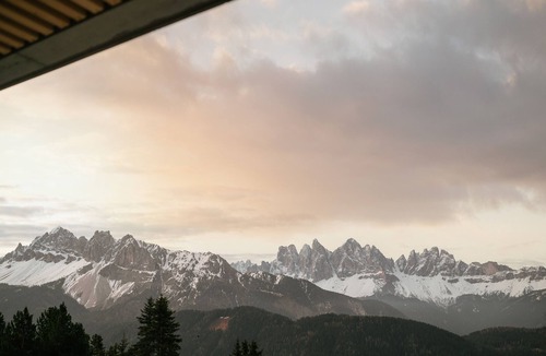 Bressanone Apartment | Apartment Hotel "Anders Mountain Suites 5" with Private Sauna, Slope Access & Wi-Fi
