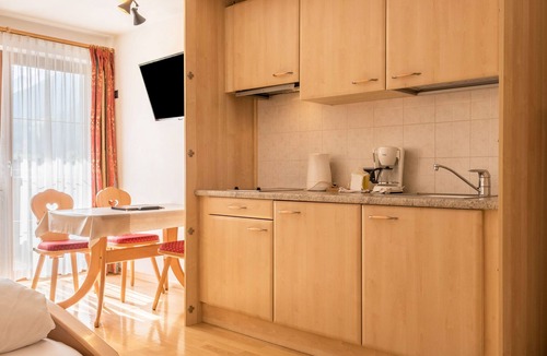 Santa Cristina Val Gardena Apartment | Apartment 'Hotel Residence Gardena Alps 300' with Mountain View, Garden & Wi-Fi