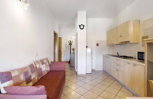Sfruz Apartment | Apartment House Predaia with Mountain View, garden and WiFi