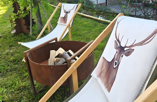 Roana Apartment | Apartment 'I Cervi' with Mountain View, Shared Garden and Wi-Fi