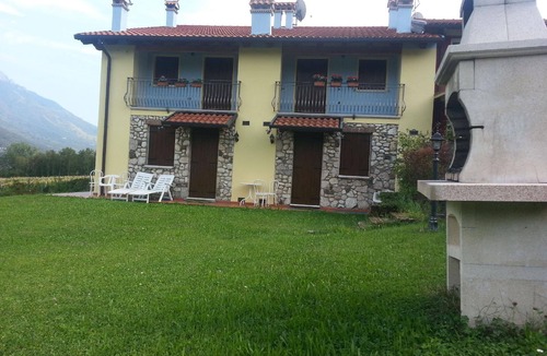 Velo d'Astico Apartment | Apartment in Seghe with Private Parking