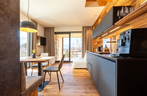 Postal Apartment | Apartment "Innerbachlerhof Gantkofel" with Wi-Fi, Air Conditioning, Garden & Pool