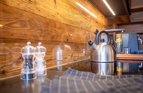 Postal Apartment | Apartment "Innerbachlerhof Gantkofel" with Wi-Fi, Air Conditioning, Garden & Pool