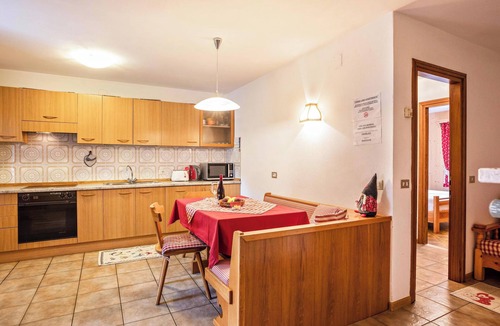 San Giovanni di Fassa Apartment | Apartment "Ciasa Lino Sas da le Undesc" with Mountain View & Wi-Fi
