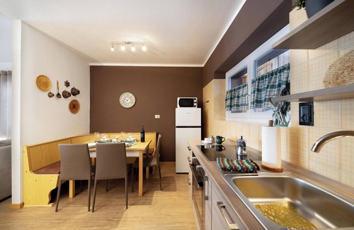 Pera Apartment | Apartment 'Ciasa Piaz de Pavarin' with Mountain View, Shared Garden & Wi-Fi