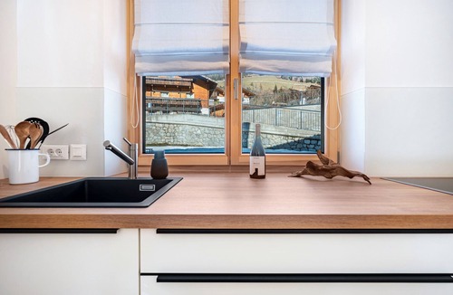 Ultimo Apartment | Apartment 'Jan's Am See' with Lake View, Balcony and Wi-Fi