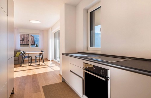 Tramin Apartment | Apartment "Karin - Golden" with Shared Terrace & Wi-Fi