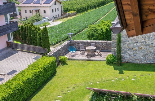 Silandro Apartment | Apartment 'Kortscherhof Apt Typ 5' with Mountain View, Shared Garden and Wi-Fi