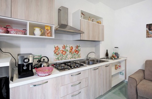 Bomerano Apartment | Apartment 'La Dimora Dei Nonni' with Mountain View, Wi-Fi and Air Conditioning